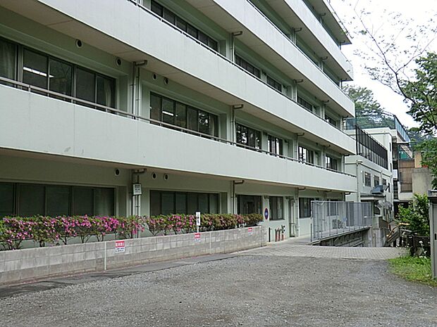 東京高尾病院まで約2200m