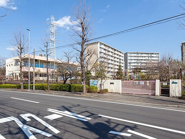 虹ケ丘保育園　距離約400m