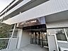 エントランス：お問い合わせお待ちしております。