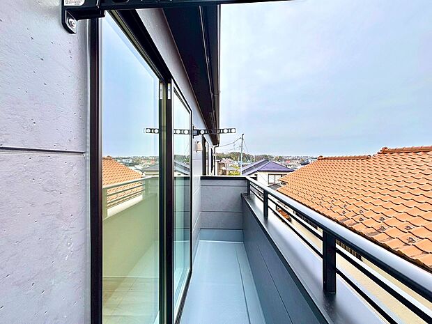 室内もご案内可能です!お気軽にお問合せくださいませ♪