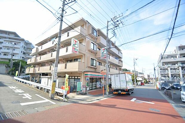 セブンイレブン　川崎蟹ヶ谷店　距離約750m