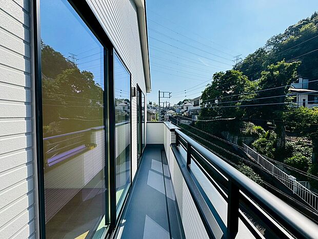 日当たりが良く、晴れの日のお洗濯も楽しみになりますね
