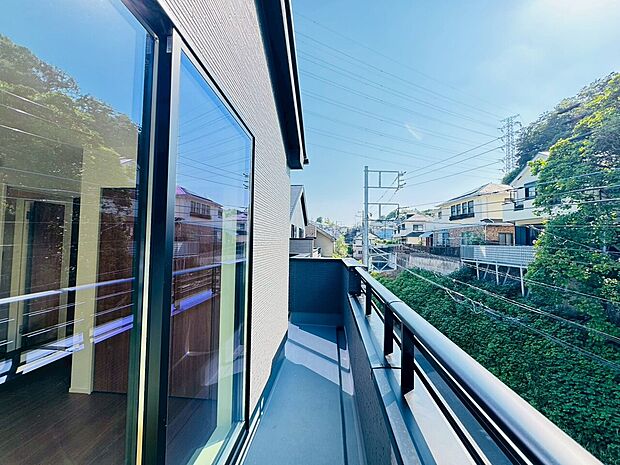 日当たりが良く、晴れの日のお洗濯も楽しみになりますね