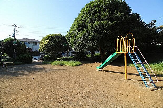 つきみ野5号公園　距離約1000m