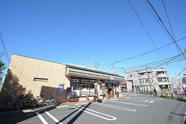 セブンイレブン　大和西鶴間店　距離約750m
