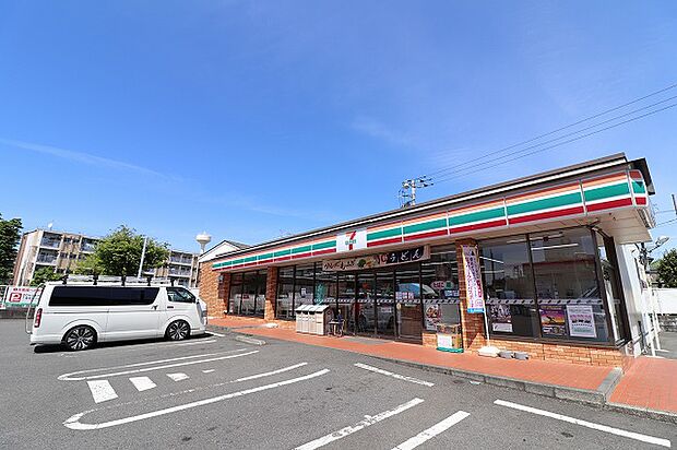 セブンイレブン　町田市木曽町店　距離約800m
