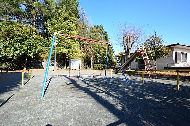 片平中町遺跡公園　距離約180m