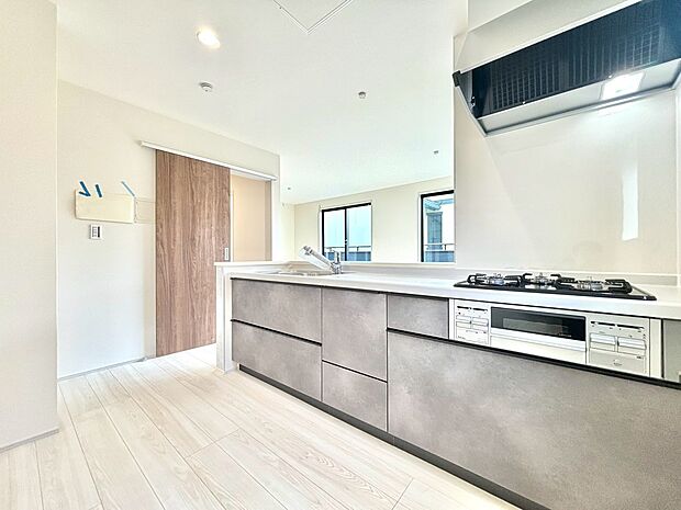 駅までの徒歩10分の好立地!お気軽にお問合せくださいませ♪