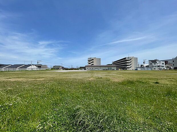 戸室5丁目広場　距離約500m