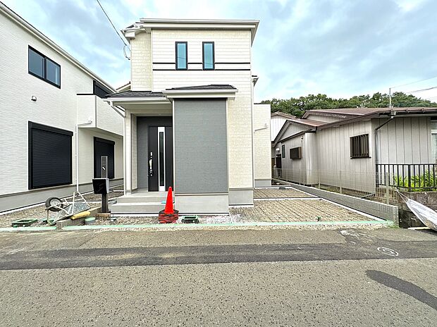 間取の自由度が高く増改築も容易な在来工法を採用