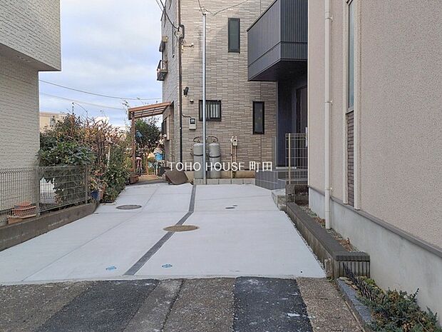 駐車スペースあり(車種による)