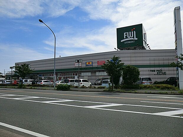 FUJI 橋戸店まで約850m