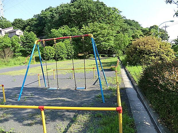 成瀬奈良谷戸公園まで約100m