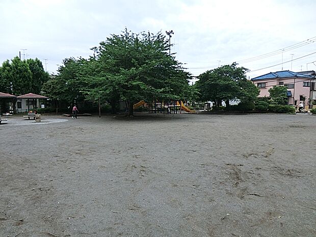 東林南公園 距離約200m