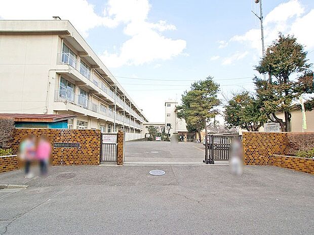 相模原市立鶴の台小学校 距離約400m