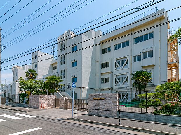 日野市立豊田小学校 距離約200m