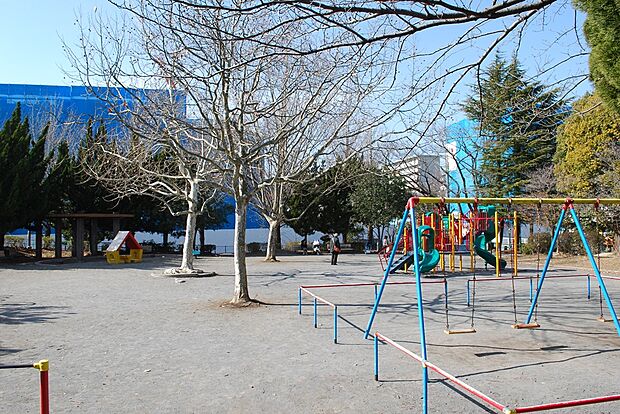 大場かやのき公園　距離約160m