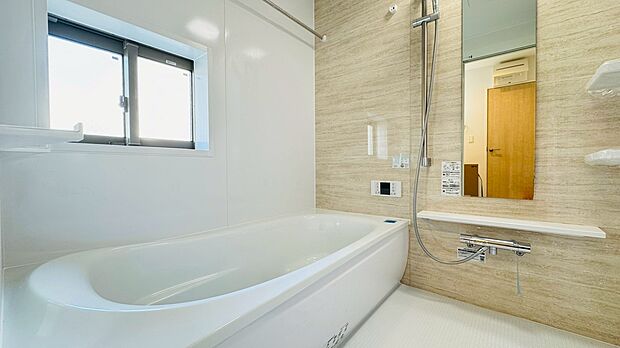 大きなお風呂で足を伸ばして一日終わりの大事なリラックスタイムに…