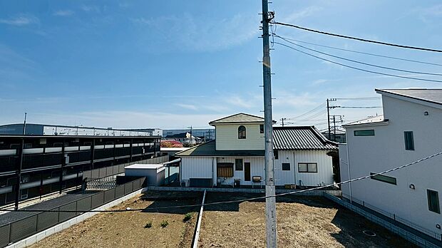 高い建物もないので、バルコニーからの眺望も良好です