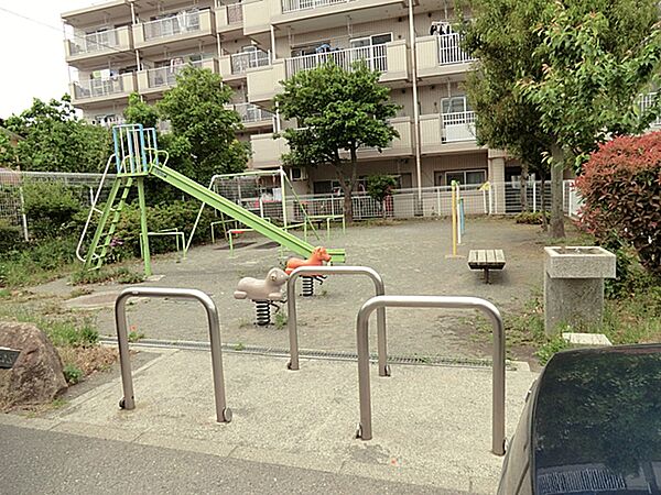 坪ノ内公園　距離約750m