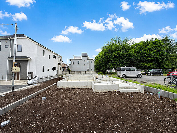 建築中のため、完成モデルルームのご見学可能です。お気軽にお問い合わせください。参考程度のご見学も大歓迎です。