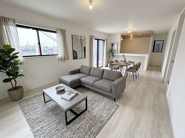 ○リビング〇家具・家電はCGになります〇