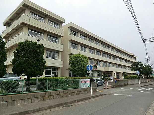 愛川町立菅原小学校まで約1400m