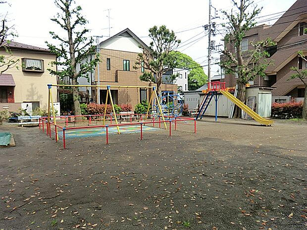 小杉陣屋町公園 距離約190m