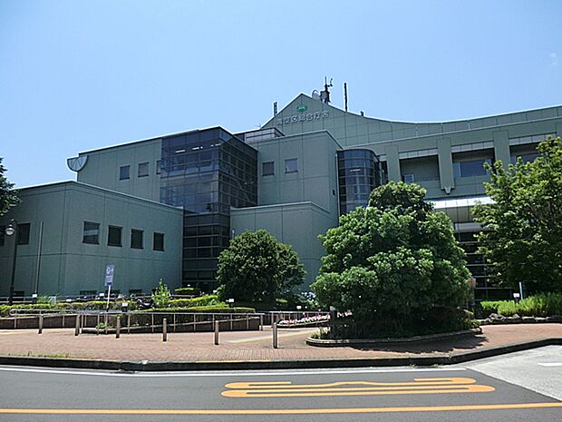 横浜市青葉区役所 距離約1200m