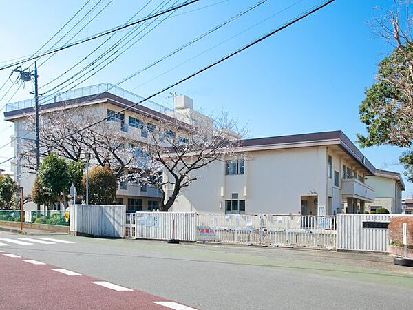 座間市立旭小学校まで約650m