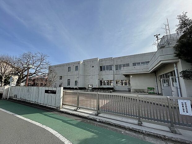 座間市立中原小学校 距離約460m