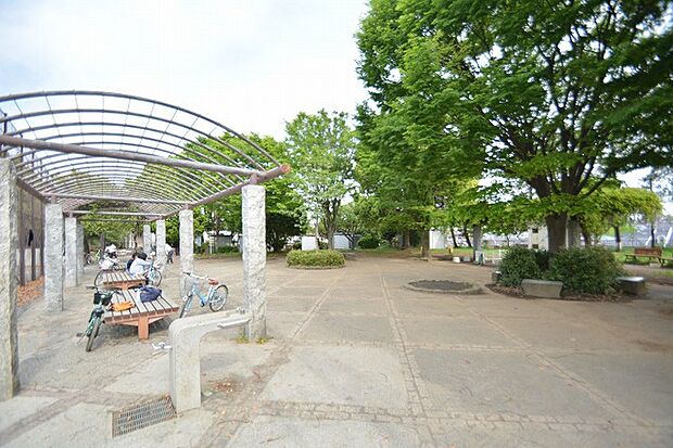 笹野台北公園まで約600m