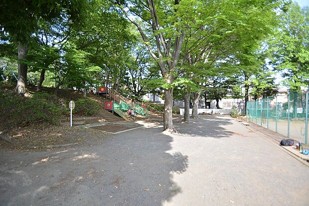 土橋7丁目公園 距離約240m