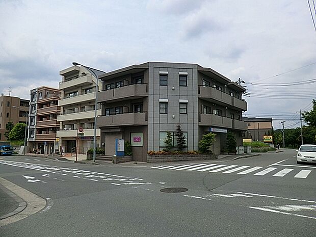 港北エヌティークリニック 距離約1300m