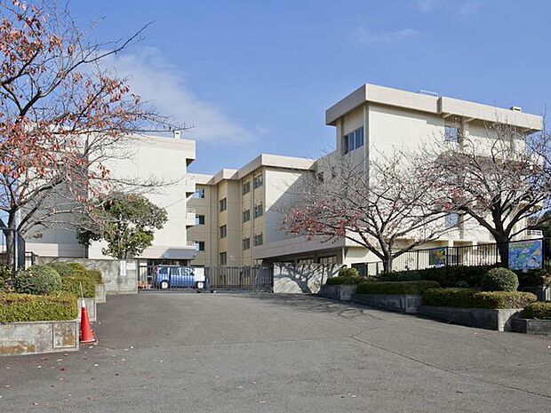 海老名市立杉本小学校まで約260m