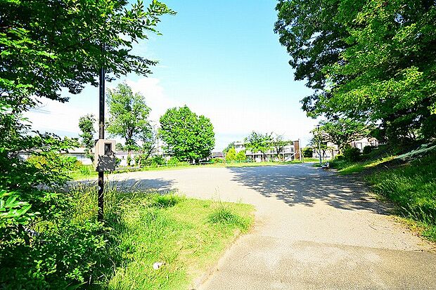 町田市立鶴川鶴の子児童公園 距離約950m