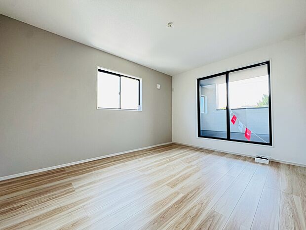 広々としたお部屋は、インテリアを考える楽しみもありますね