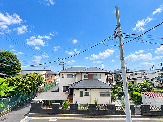 高い建物もないので、バルコニーからの眺望も良好です