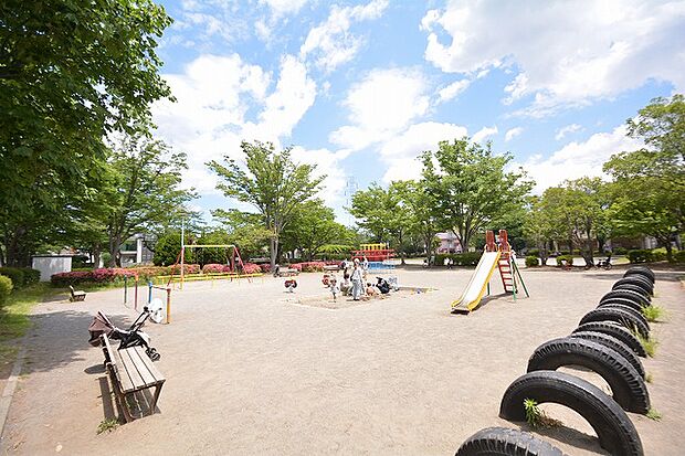 成瀬台公園 距離約550m
