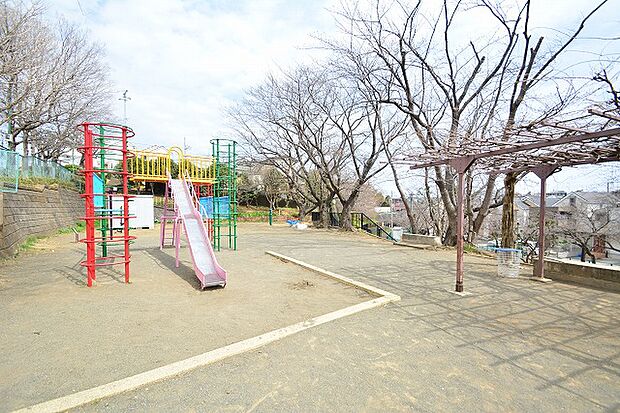 代官四丁目公園 距離約120m