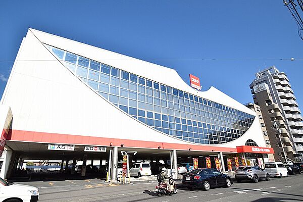 コジマ×ビッグカメラ　厚木栄町店まで約850m