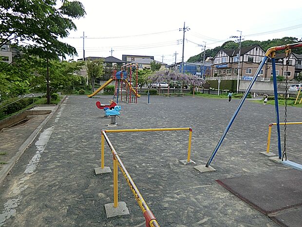 成瀬熊ヶ谷戸公園　距離約500m