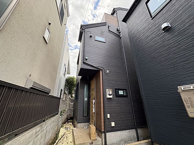 間もなく完成予定です!!モデルルームございます♪