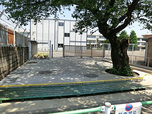 府中市立府中第十小学校 距離約1600m