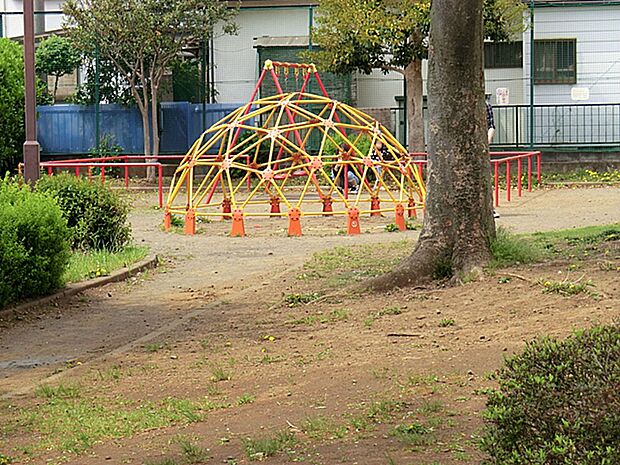 三田みのり公園まで約400m