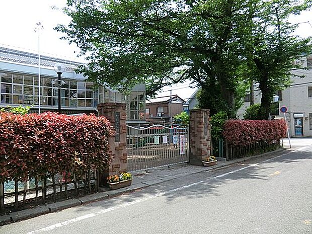 なかよし幼稚園　距離約650m