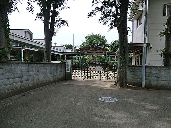 グリーンヒル幼稚園　距離約1450m　距離約930m