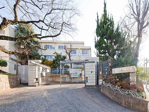 川崎市立生田中学校まで約1200m
