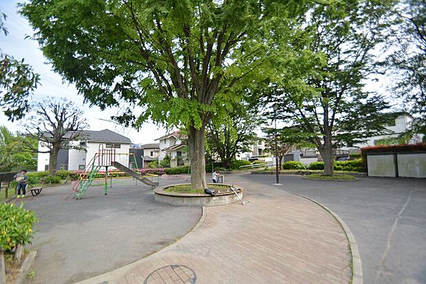 笹野台第二公園まで約500m