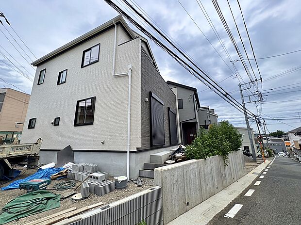 間取の自由度が高く増改築も容易な在来工法を採用